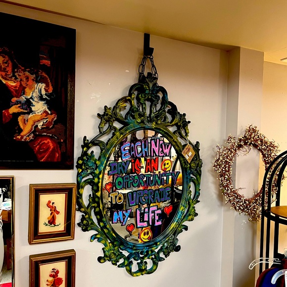 Positive Vibes Mirror - Picture 3 of 3